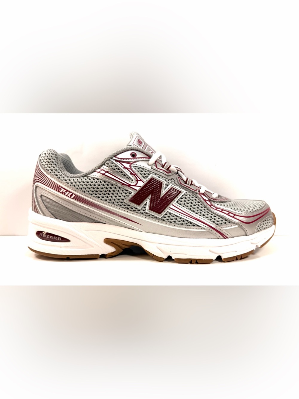New Balance 740 (296)